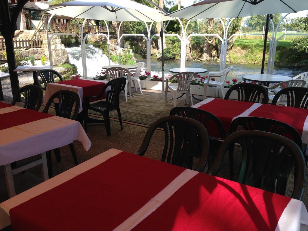 Logis - Hotel & Restaurant Moulin Des Forges Saint-Omer-en-Chaussée Eksteriør bilde