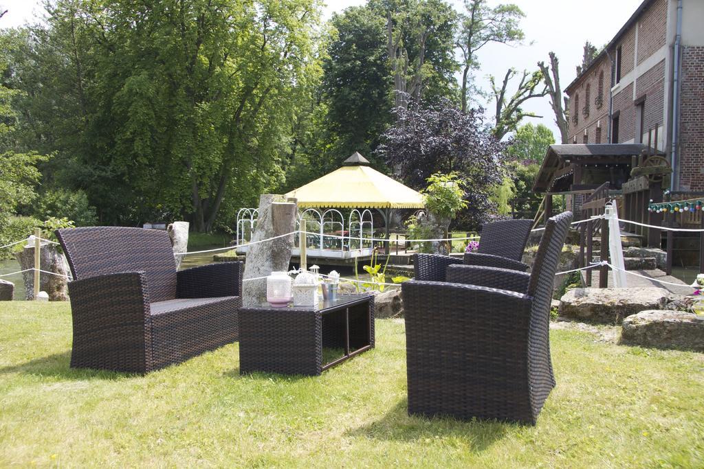 Logis - Hotel & Restaurant Moulin Des Forges Saint-Omer-en-Chaussée Eksteriør bilde